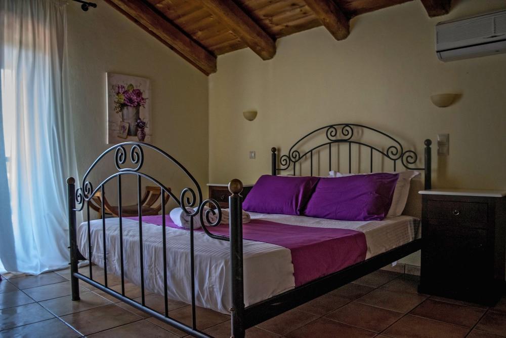 Niriides Villas Old Listing Hersonissos (Crete) Exterior foto