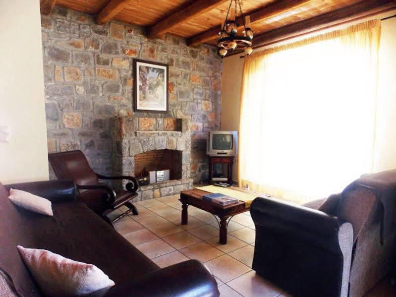 Niriides Villas Old Listing Hersonissos (Crete) Exterior foto